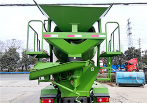 4方混凝土搅拌车(图3)